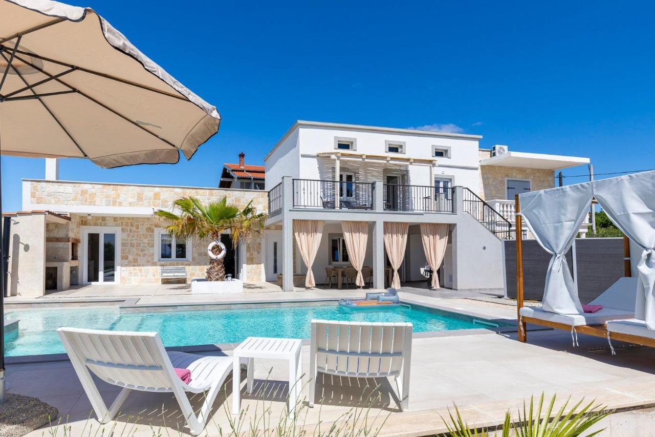 Angelina Villa Vrsi